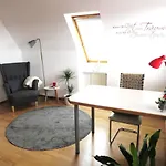 Nadine Apartman